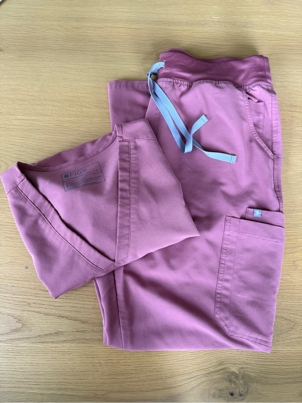 FIGS Mauve Scrub Set - XL